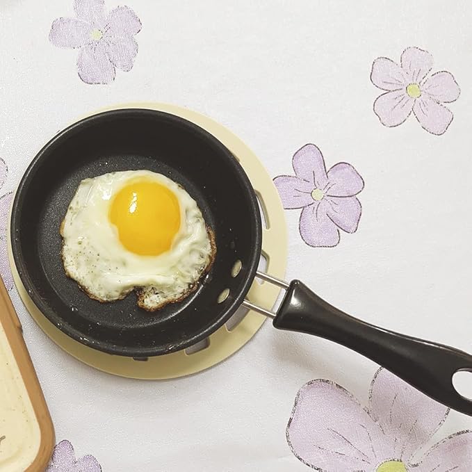 Mini Egg Frying Pan 4.7-Inch 3Pcs, Non-stick One Egg Frying Pan with Bakelite Handle, Cast-Iron Pot Designed for Eggs and Pancakes, All Stoves are Compatible - Non Toxic