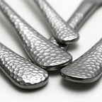 Premium 20 Piece Hammered Silverware Set with Smooth Edge, 18/10 Stainless Steel, Service for 4, Fine Flatware Set, Dishwaser Safe(20)