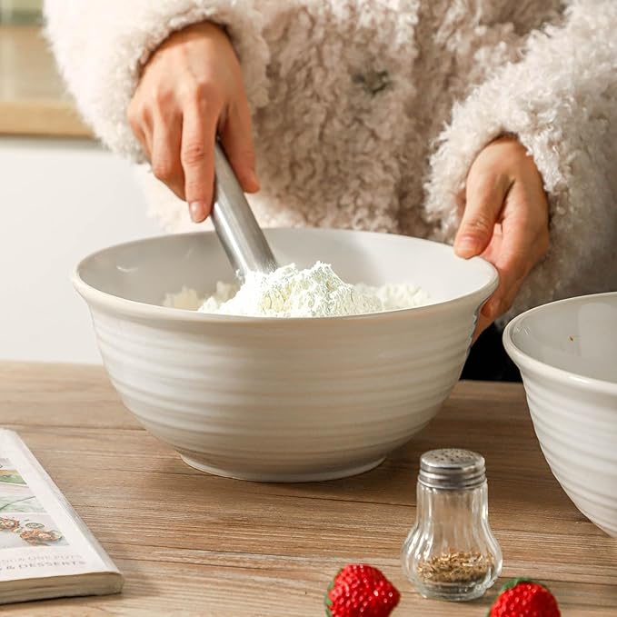 Serving Bowls Set of 2, 9 Inch Large Ceramic Mixing Bowls for Kitchen, Perfect for Salad Pasta Soup Pho Popcorn Baking Cooking, Ideal for Daily Meals Party Dinner Entertaining, Creamy White