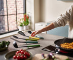 Joseph Joseph Duo 5-Piece Utensil Set with Integrated Tool Rests: Vibrant Set with Solid & Slotted Spoons, Turners, and Ladle, Hygienic Design, Heat-Resistant, Perfect for Hanging Storage