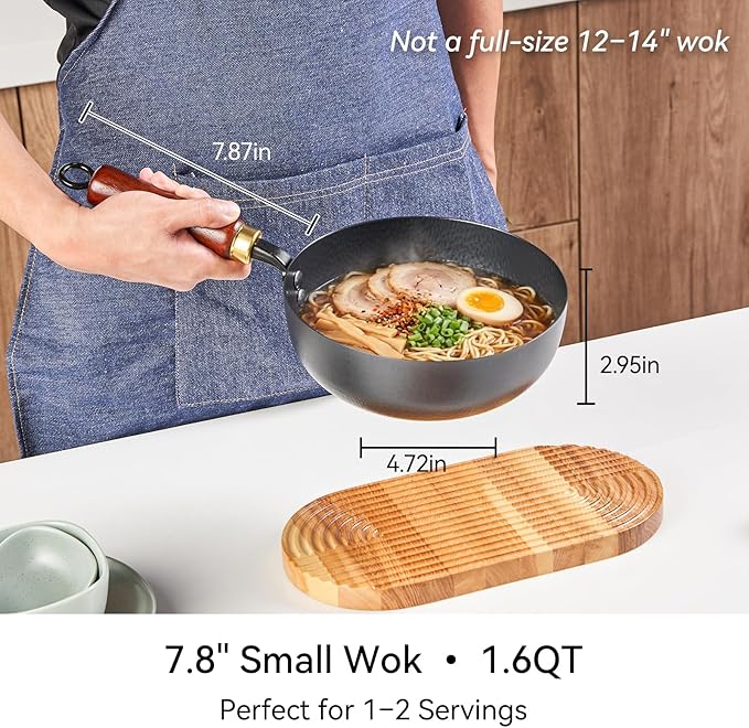 Carbon Steel Wok Pan with Wooden Lid, 7.8-Inch (1.6QT) Small Wok, Cold-Forged Flat Bottom Stir Fry Pan, Coating-Free, Induction Ready, for Eggs, Ramen, Soup & Oatmeal