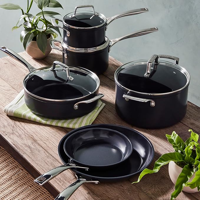 Le Creuset Essential Non-Stick Ceramic Shallow Frying Pan, 11"