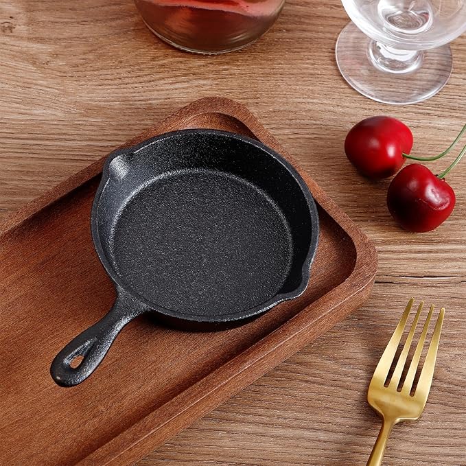 4 Inch Mini Cast Iron Skillet Set with Silicone Mitt, Small Frying Pan with Handle, Pre Seasoned Mini Skillets for Camping, Kitchen Cooking, Indoor and Outdoor (Black)